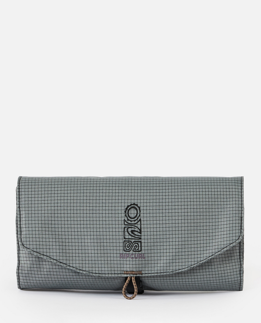 fold up toiletry bag men travel Rip Curl grey green hanging compartments